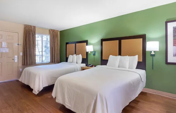 Studio Suite - 2 Full Beds