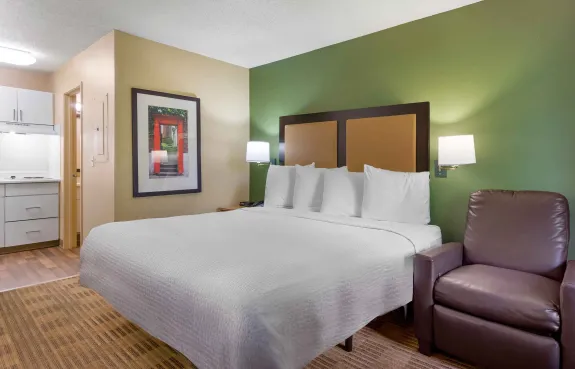 Studio Suite - 1 Queen Bed