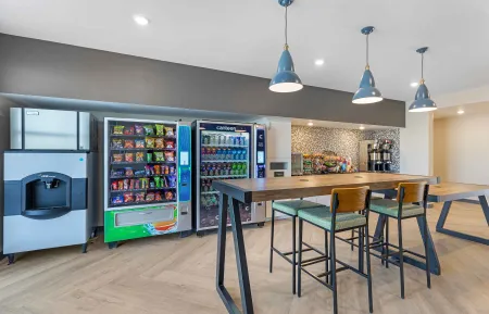 Breakfast Room