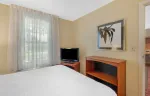 2 Bedroom Suite - 2 Queen Beds