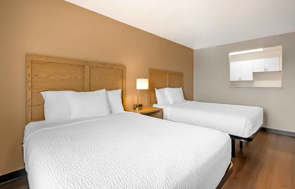 Deluxe Studio - 2 Queen Beds