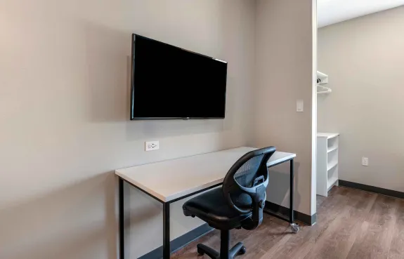 Studio Suite - 1 Queen Bed