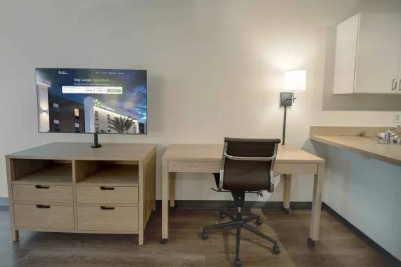 Studio Suite - 2 Full Beds