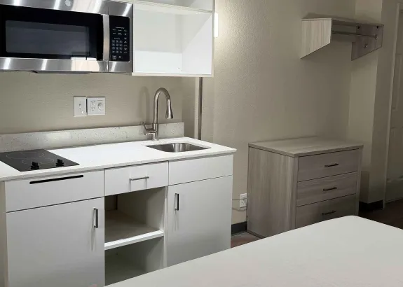 Studio Suite - 1 Queen Bed