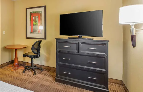 Studio Suite - 1 Queen Bed